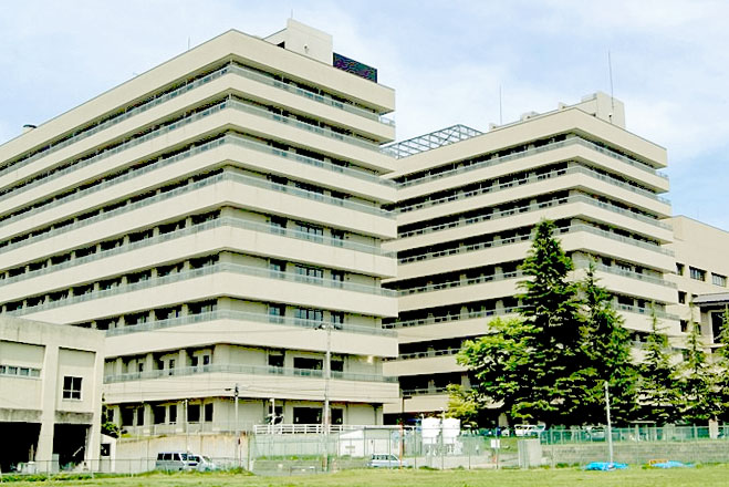 弘前大学医学部附属病院外観